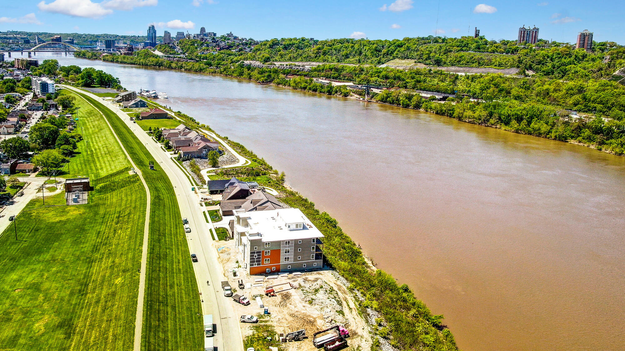 Property Photo: 617 Manhattan Boulevard KY 41074