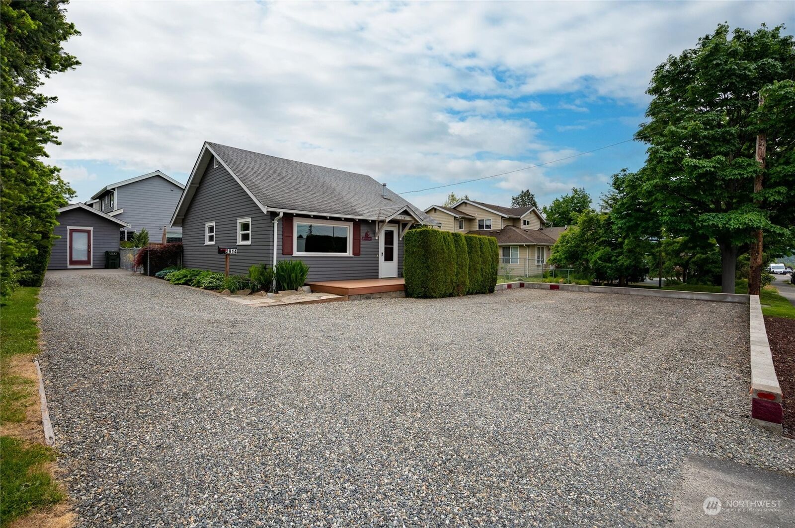 Property Photo:  2914 Orleans Street  WA 98226 