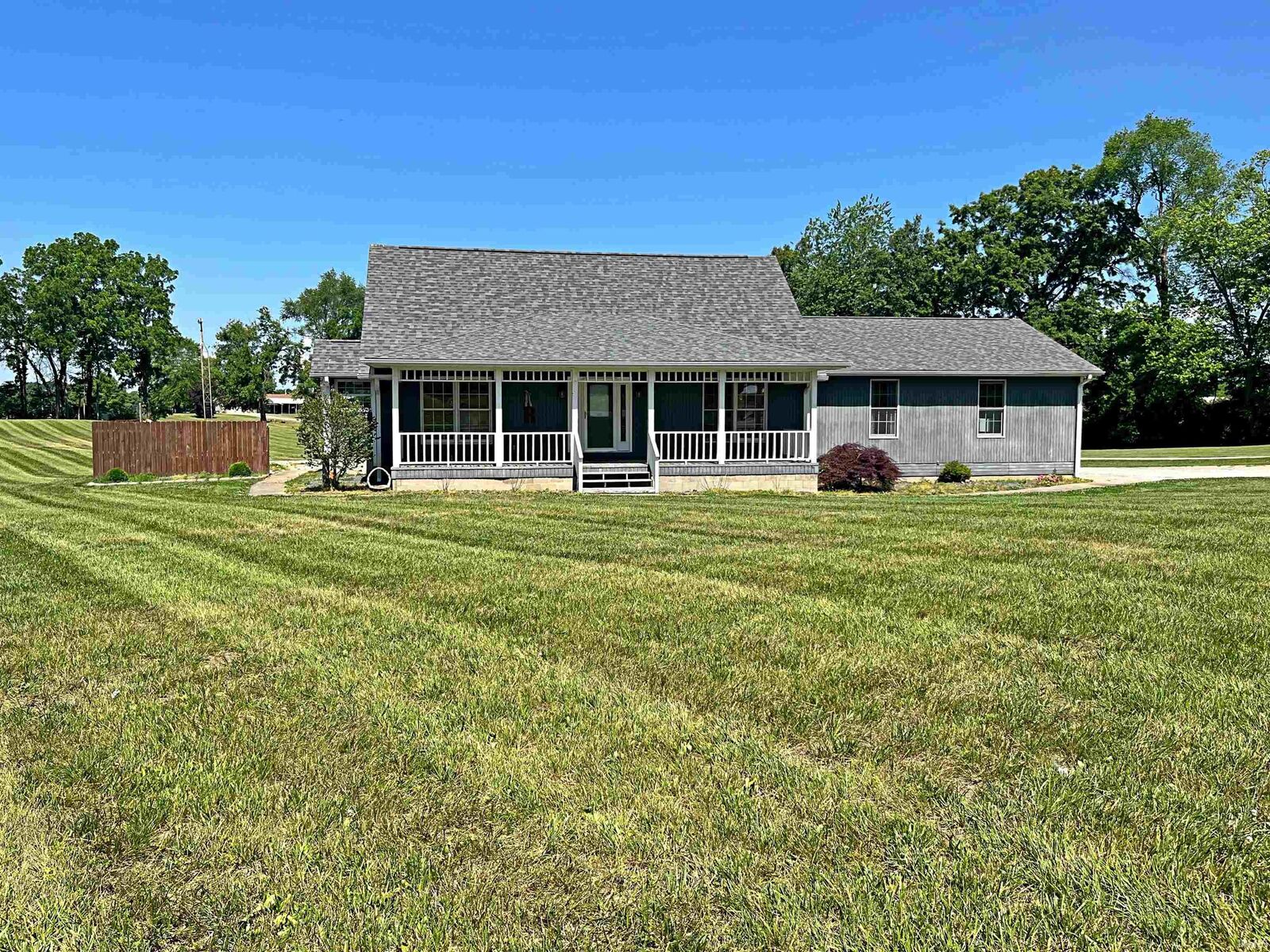 Property Photo: 1011 Biddinger Lane IN 47501