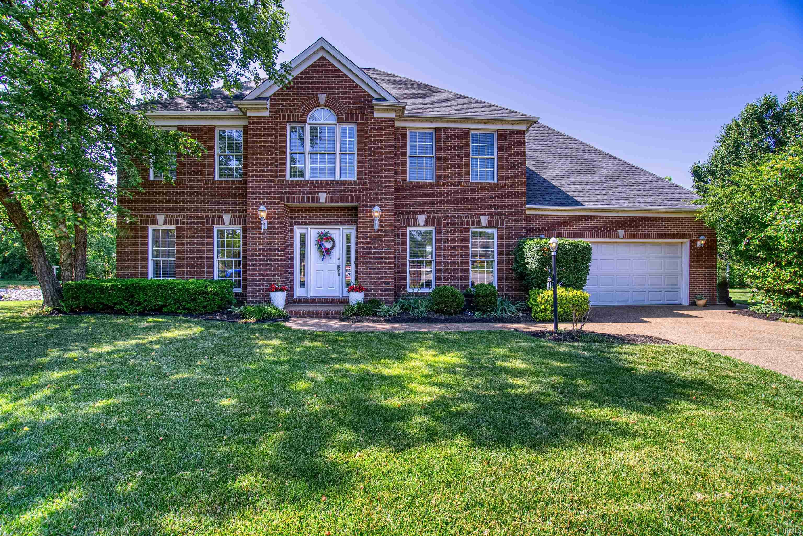 Property Photo: 3211 Valleybrook Court IN 47630