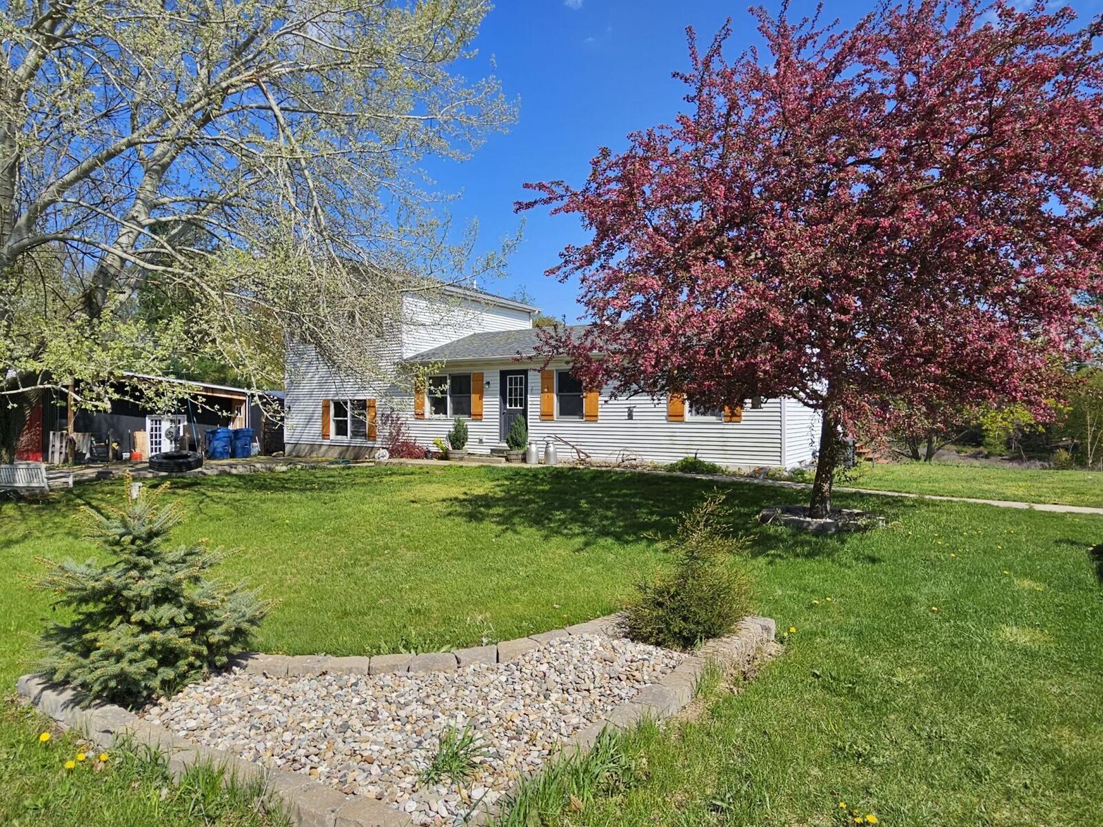 Property Photo:  11512 Pucker Street  MI 49120 