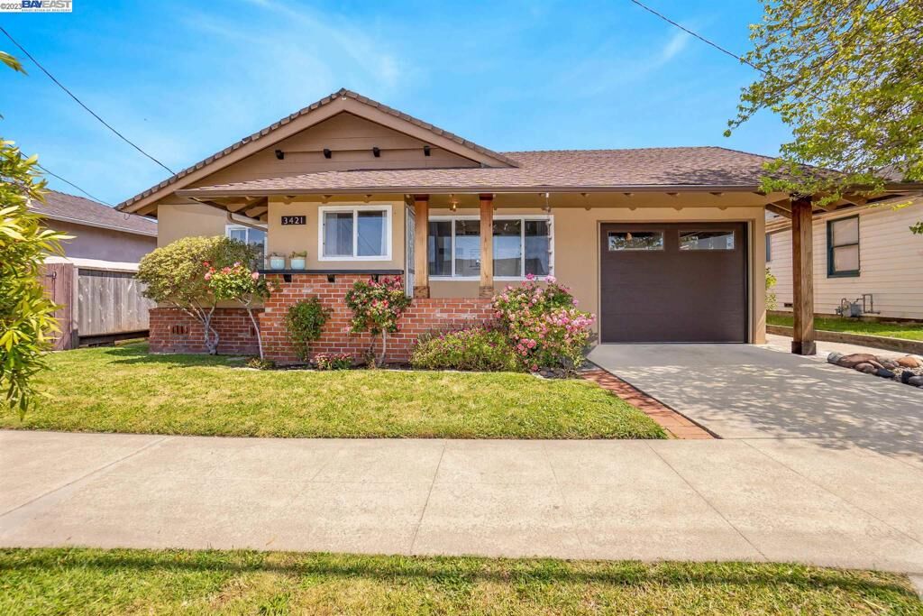 Property Photo: 3421 Roosevelt Ave CA 94805
