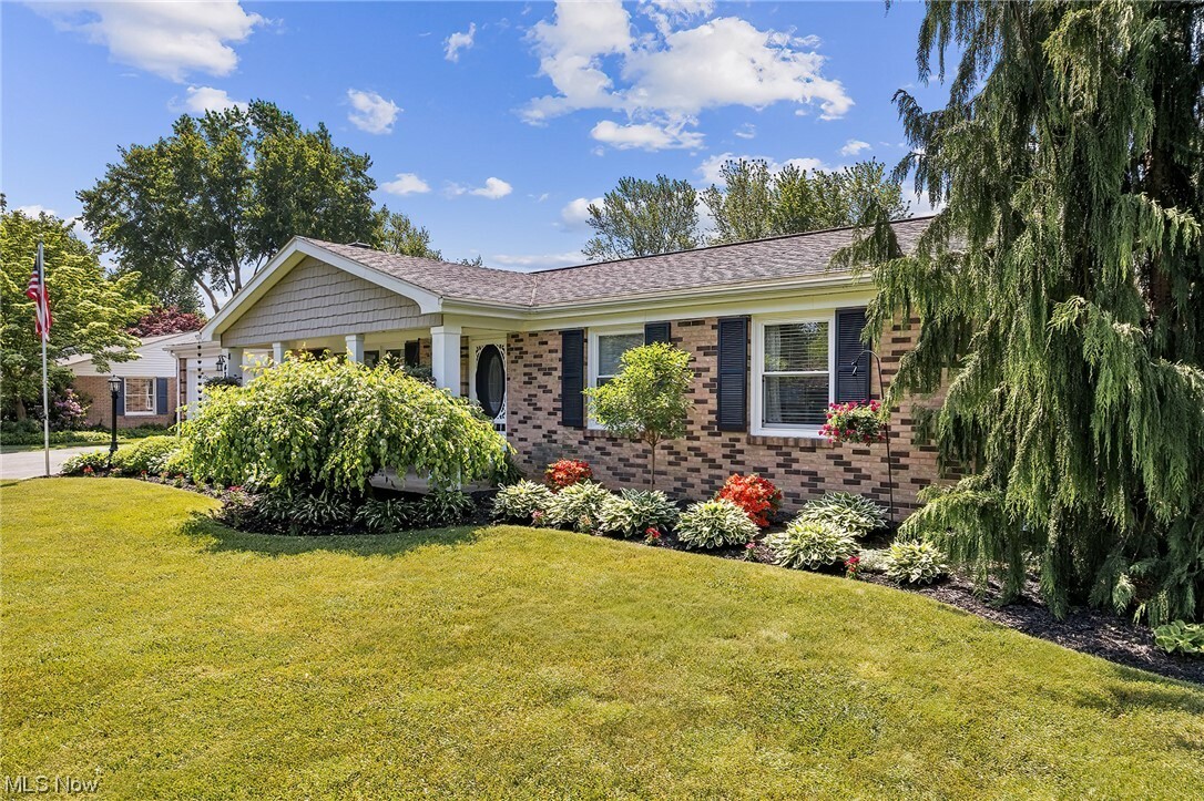 Property Photo: 4370 Magnolia Avenue OH 44081