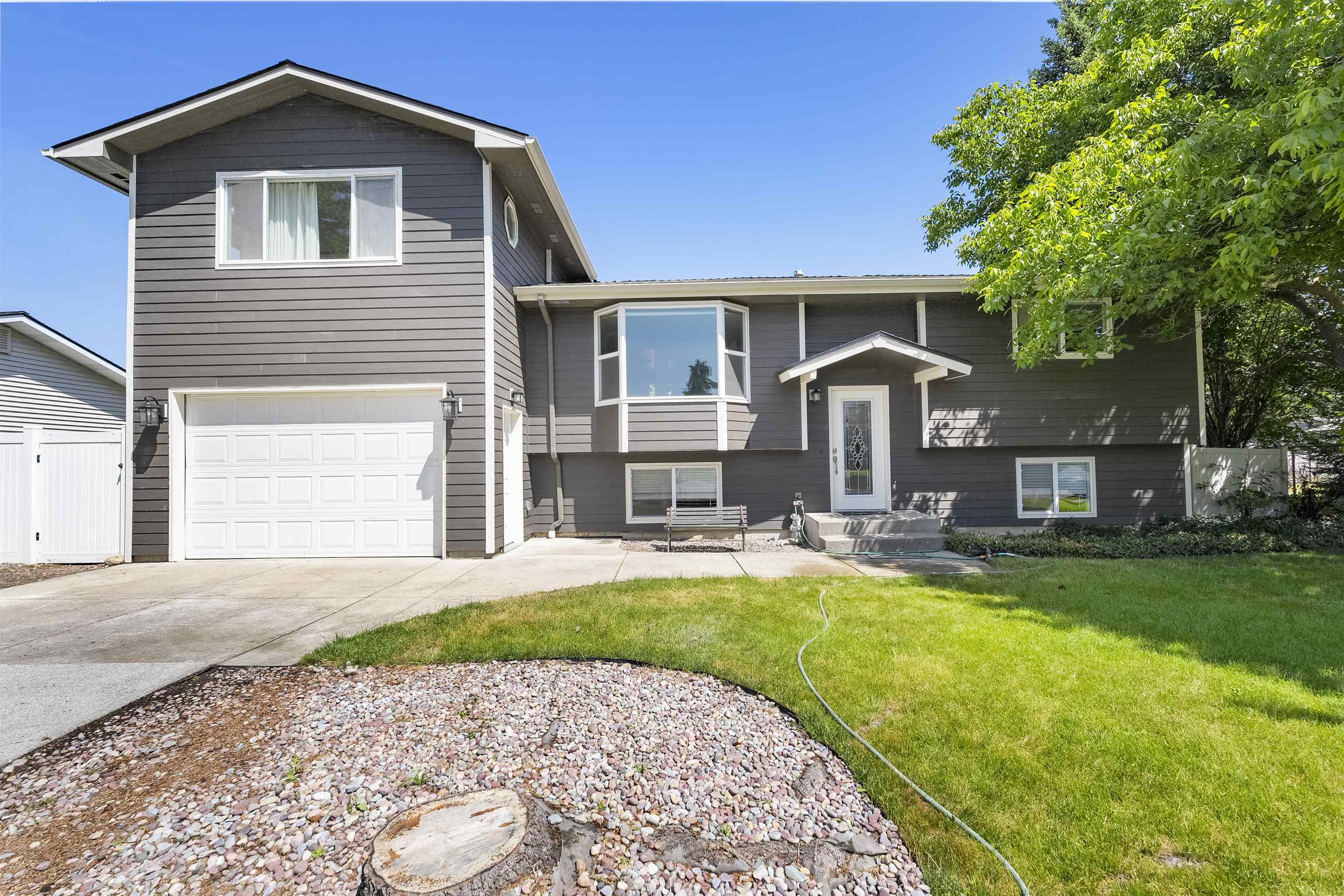 Property Photo: 12515 E Lenora Dr WA 99216