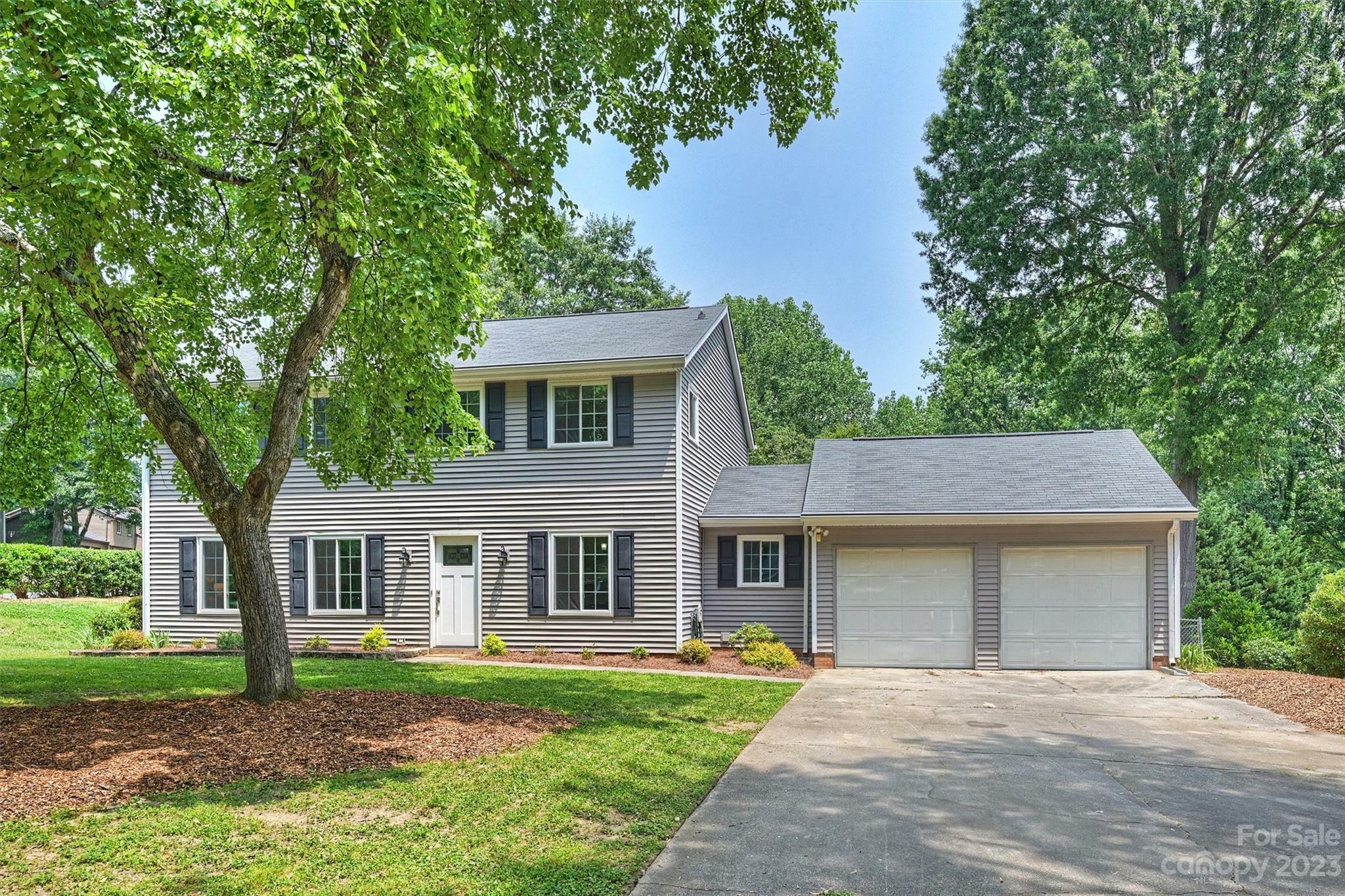 Property Photo:  5616 Bethesda Court  NC 28226 