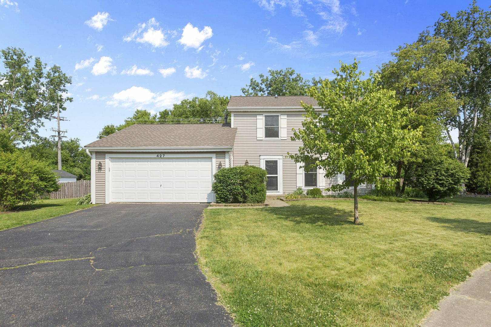 Property Photo: 427 Buckingham Road IL 60060