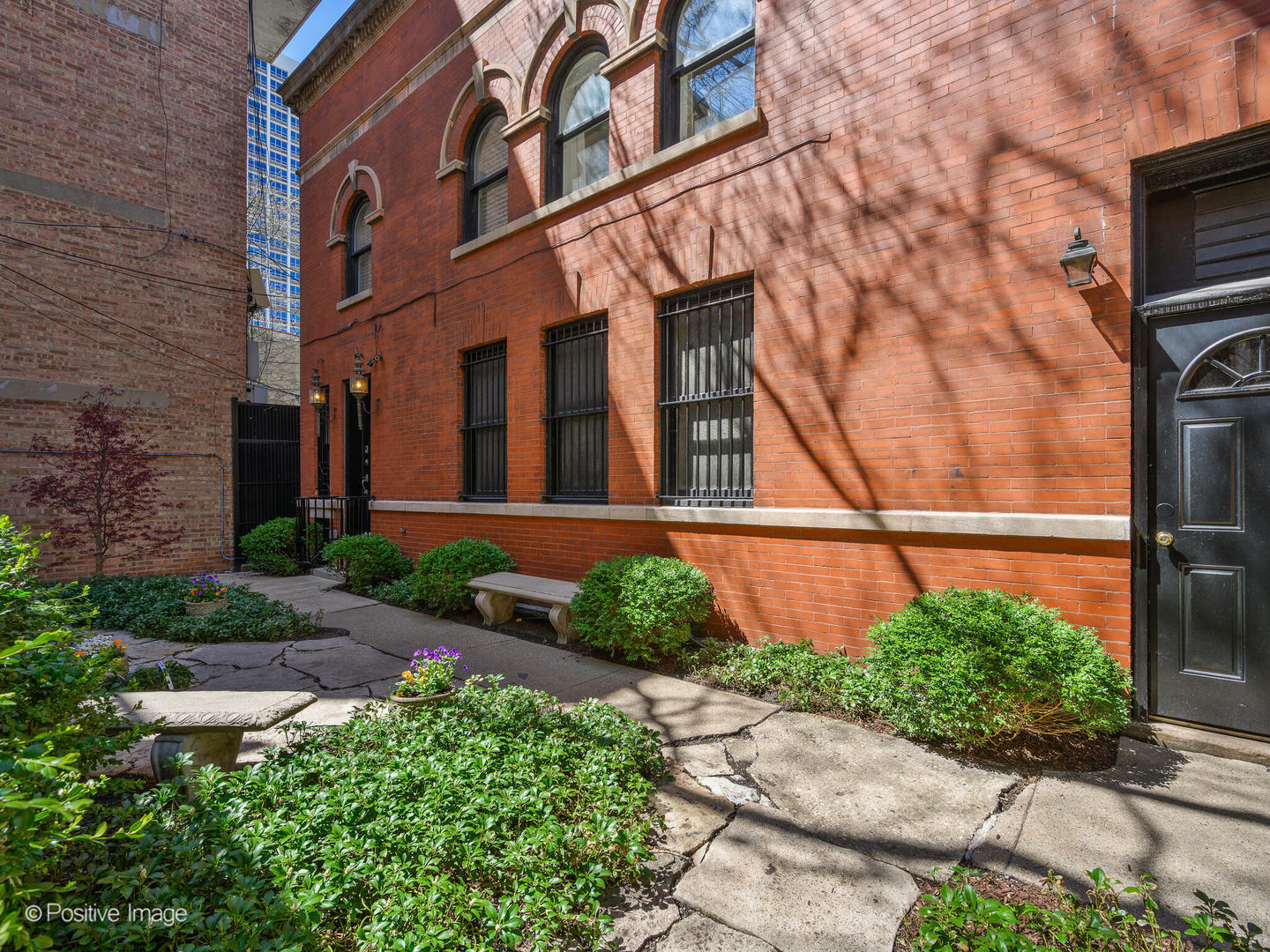 Property Photo:  1450 N Dearborn Street 4  IL 60610 