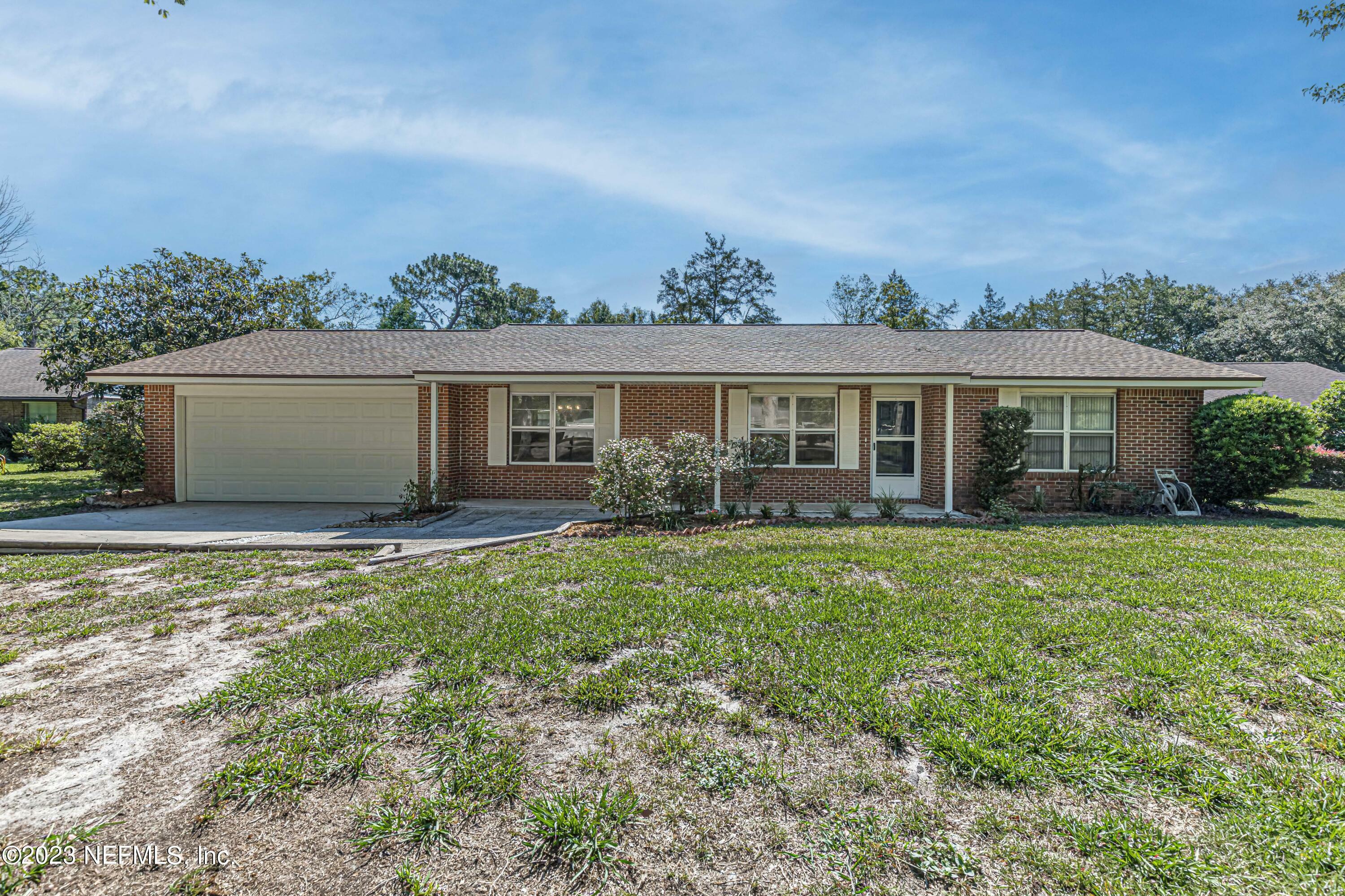 Property Photo:  8131 Cayuga Trail E  FL 32244 