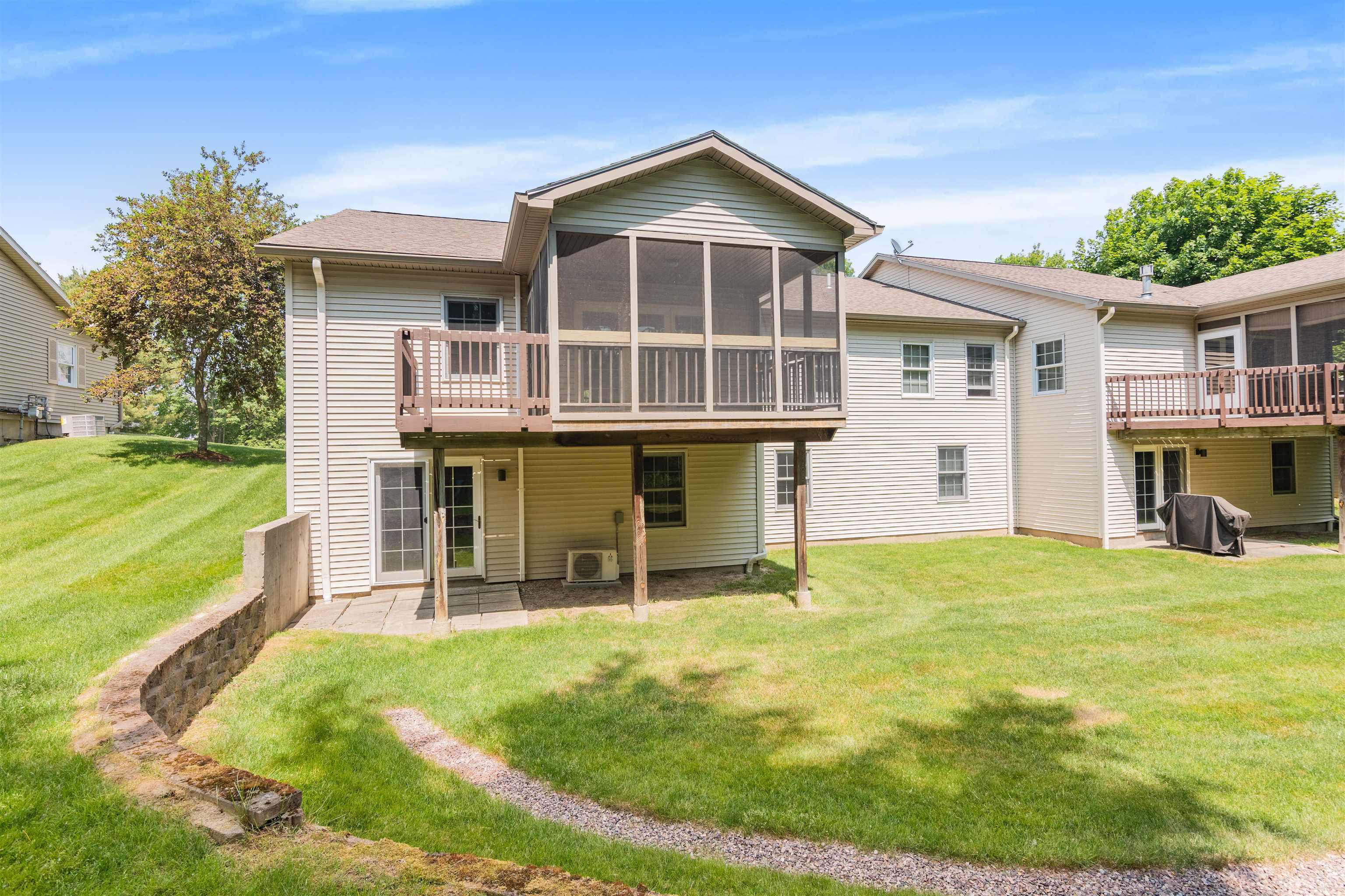 Property Photo: 323 Bittersweet Circle 323 VT 05495