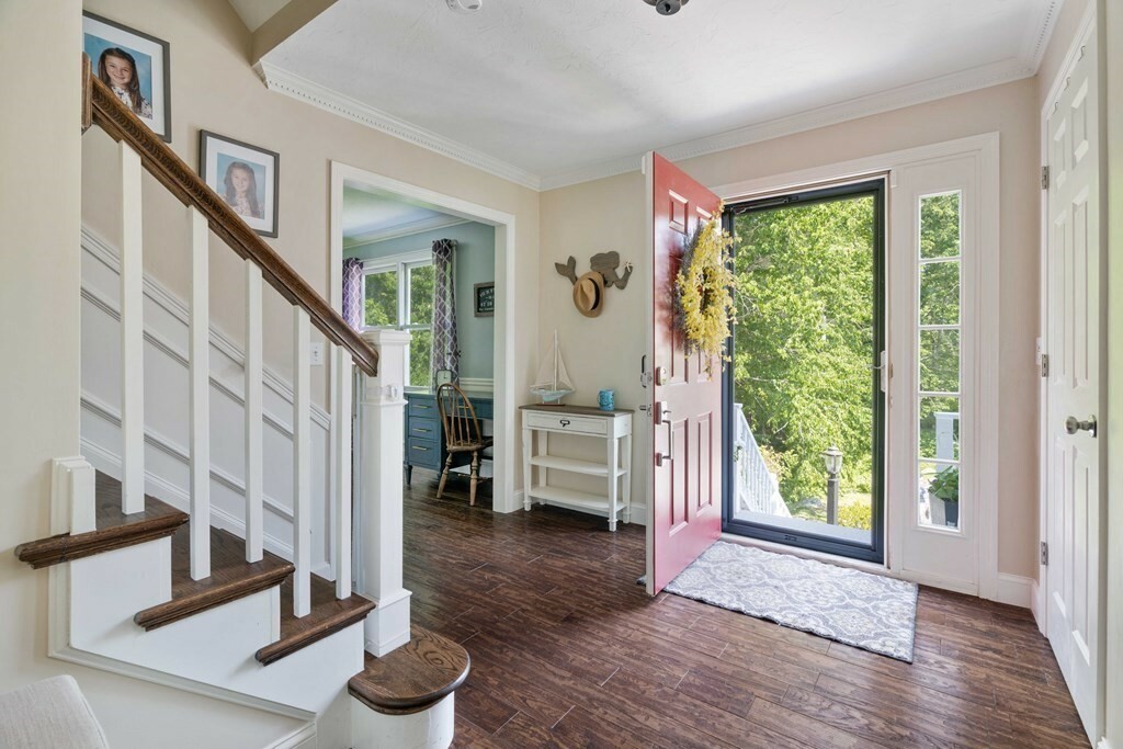Property Photo: 7 Quirk Circle MA 01757