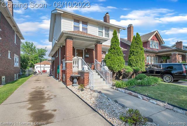 Property Photo:  4935 Maple Street  MI 48126 