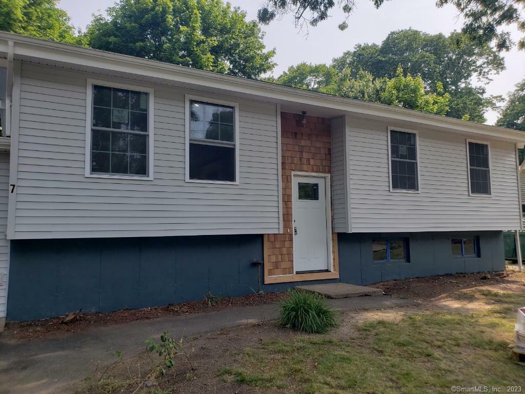 Property Photo: 7 Chestnut Lane CT 06339