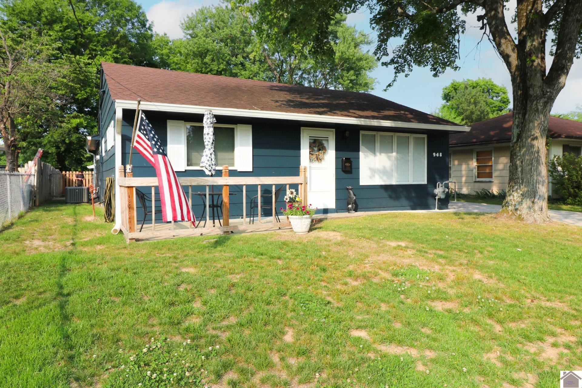 Property Photo: 948 Lorine Lane KY 42001