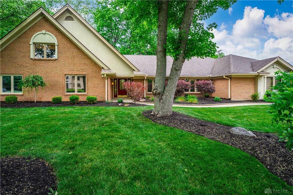 Property Photo: 1399 Quaker Way OH 45458