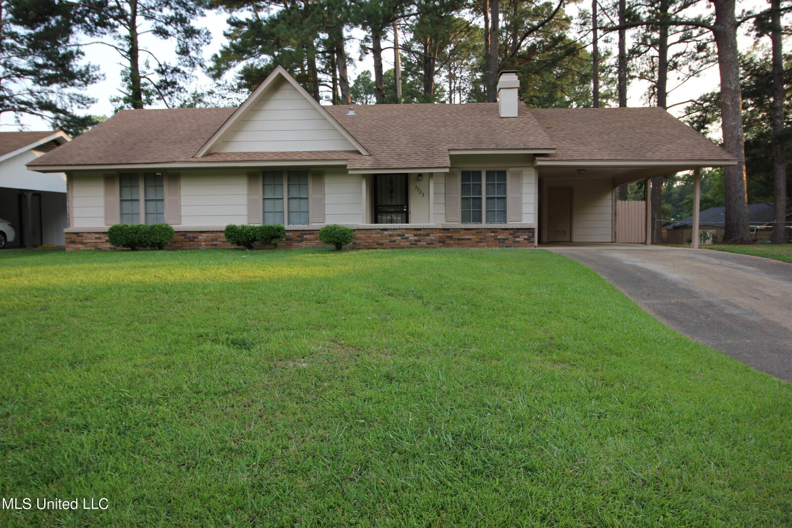 Property Photo:  2323 Princess Pine Drive  MS 39212 