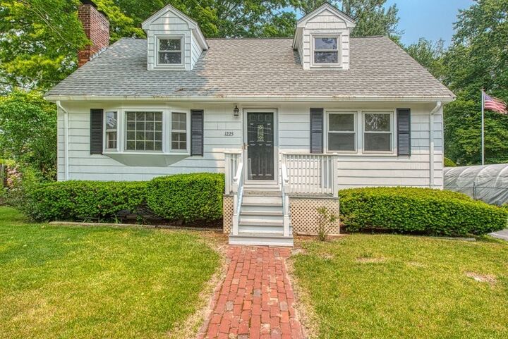 Property Photo:  1225 Pleasant St  MA 02301 