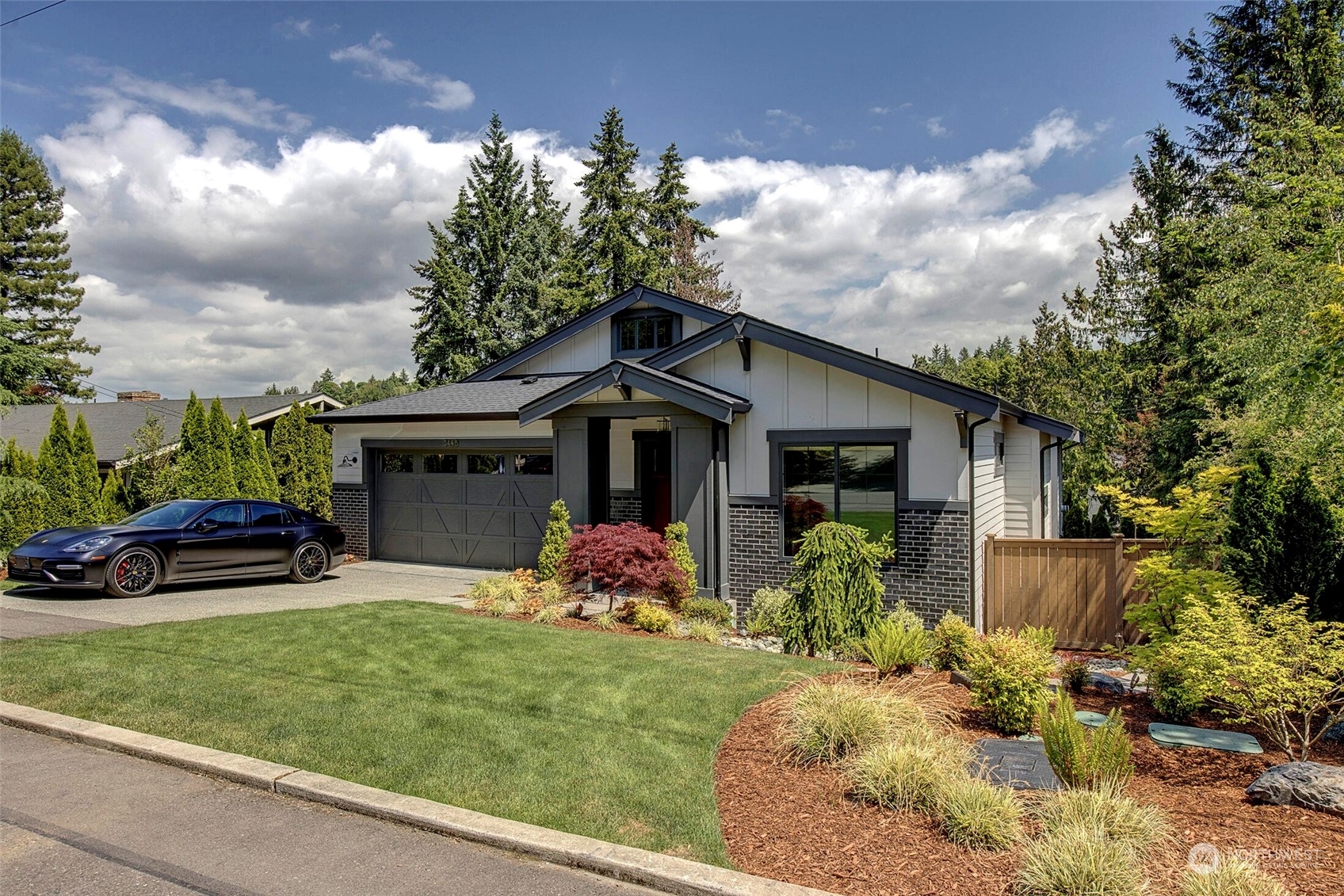 Property Photo: 3448 76th Place SE WA 98040