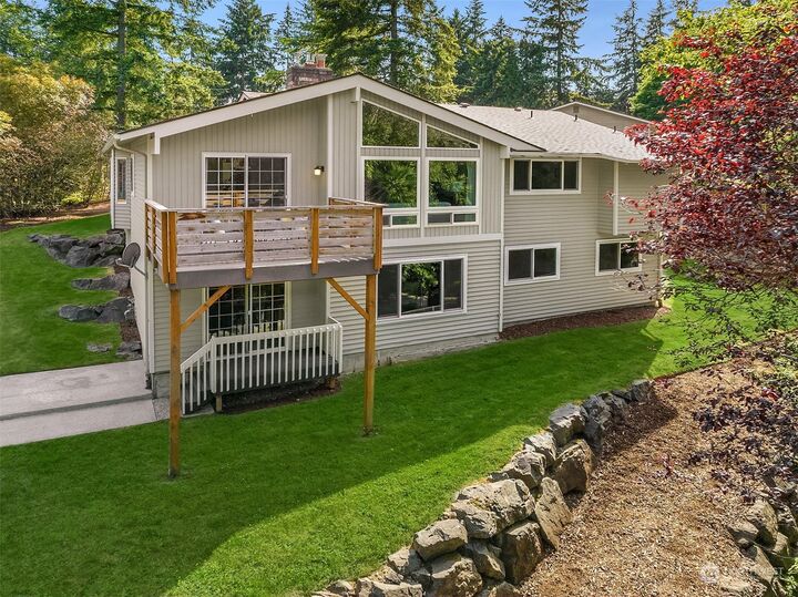 Property Photo:  11624 NE 102nd Place  WA 98033 