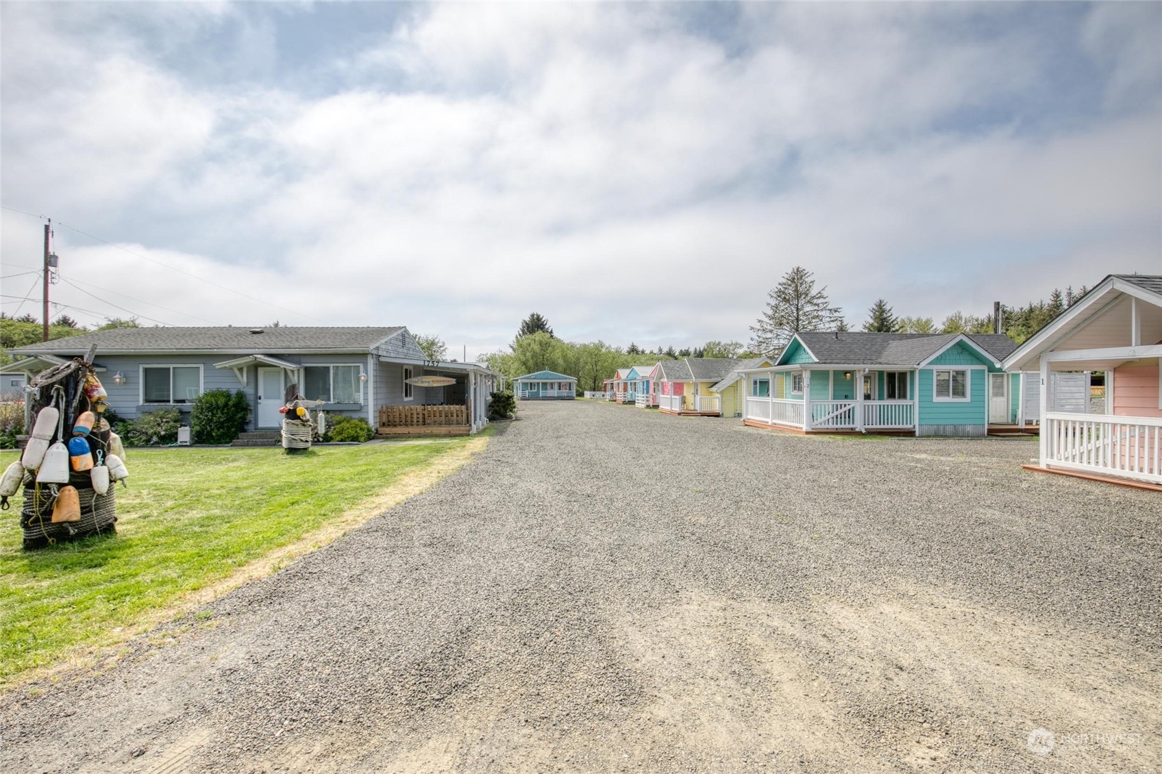 Property Photo:  1757 SR 105  WA 98547 