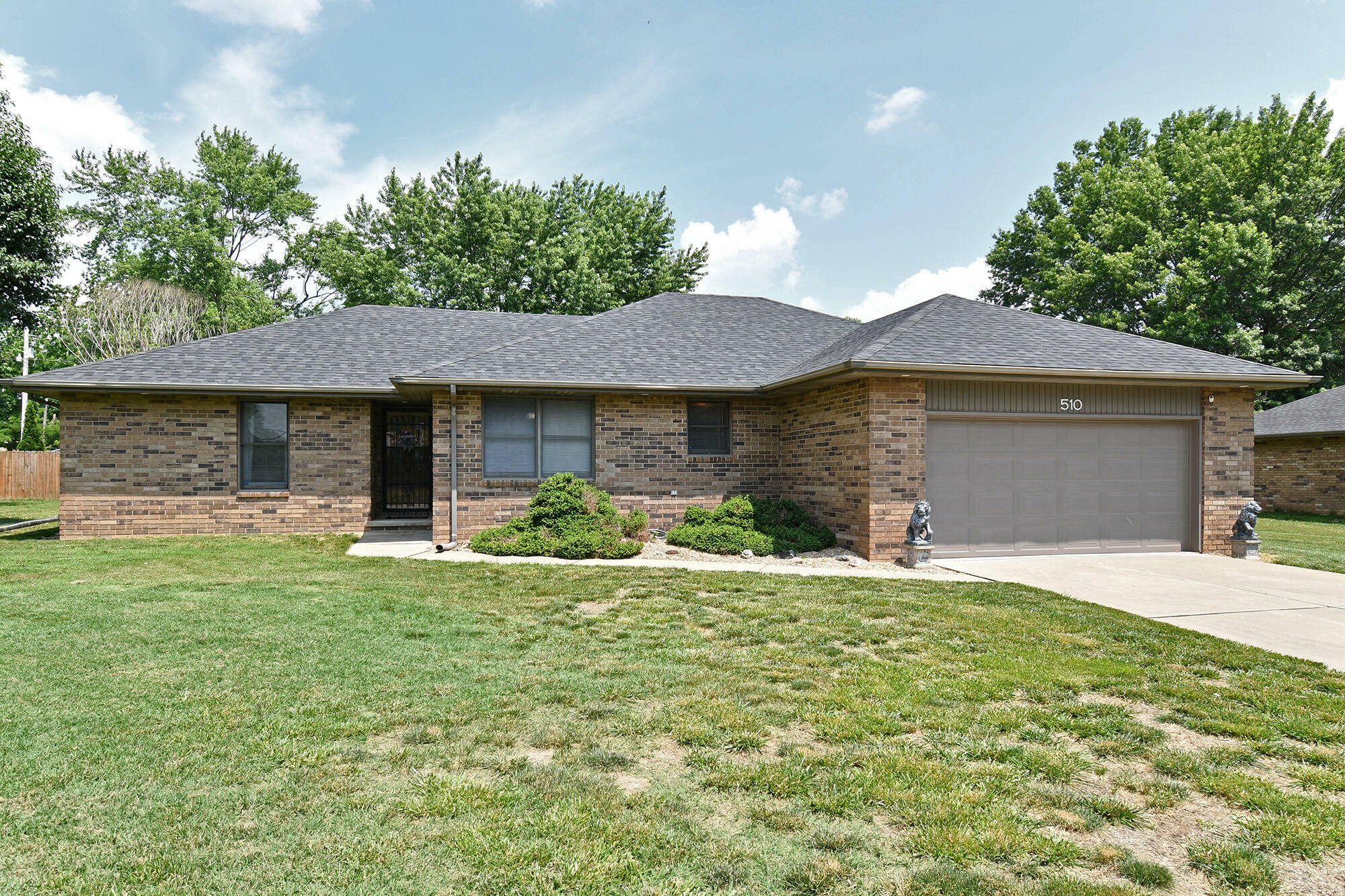 Property Photo: 510 N Main Street MO 65714