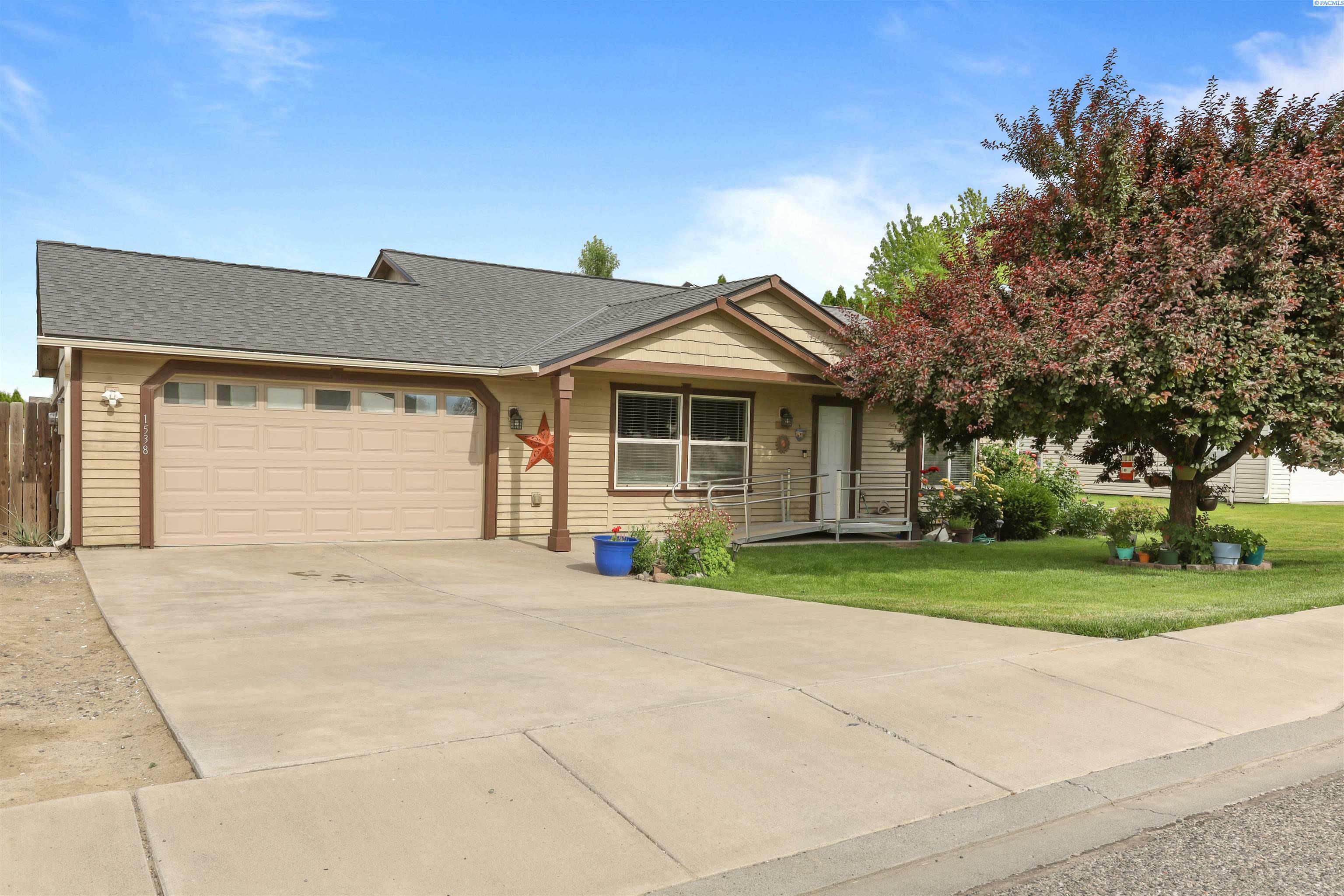 Property Photo:  1538 NE 13th Street  WA 99320 