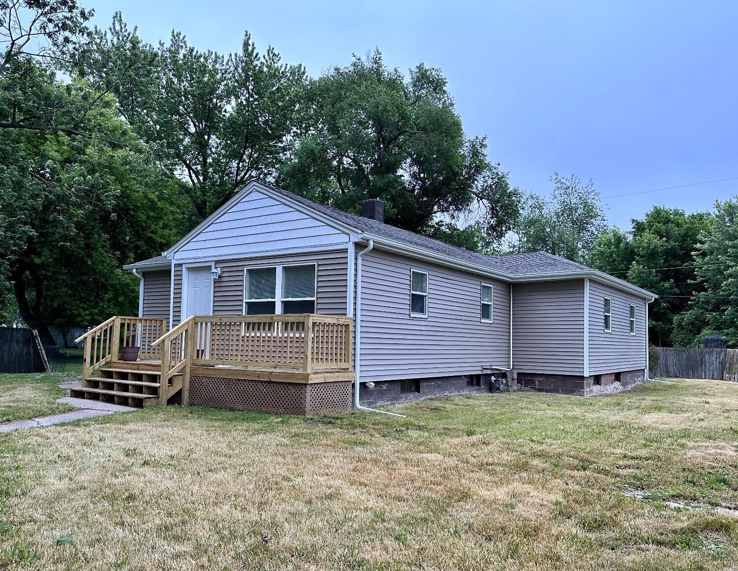 Property Photo:  206 Worden Street  IN 46350 