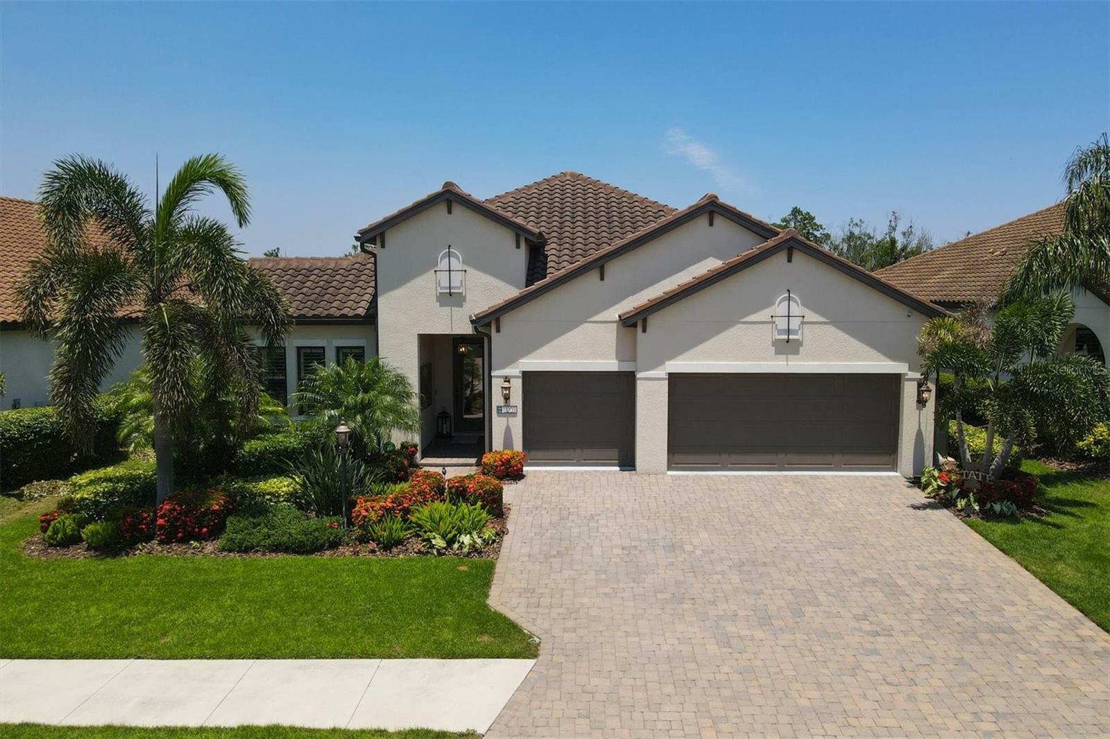 Property Photo: 13203 Indigo Way FL 34211