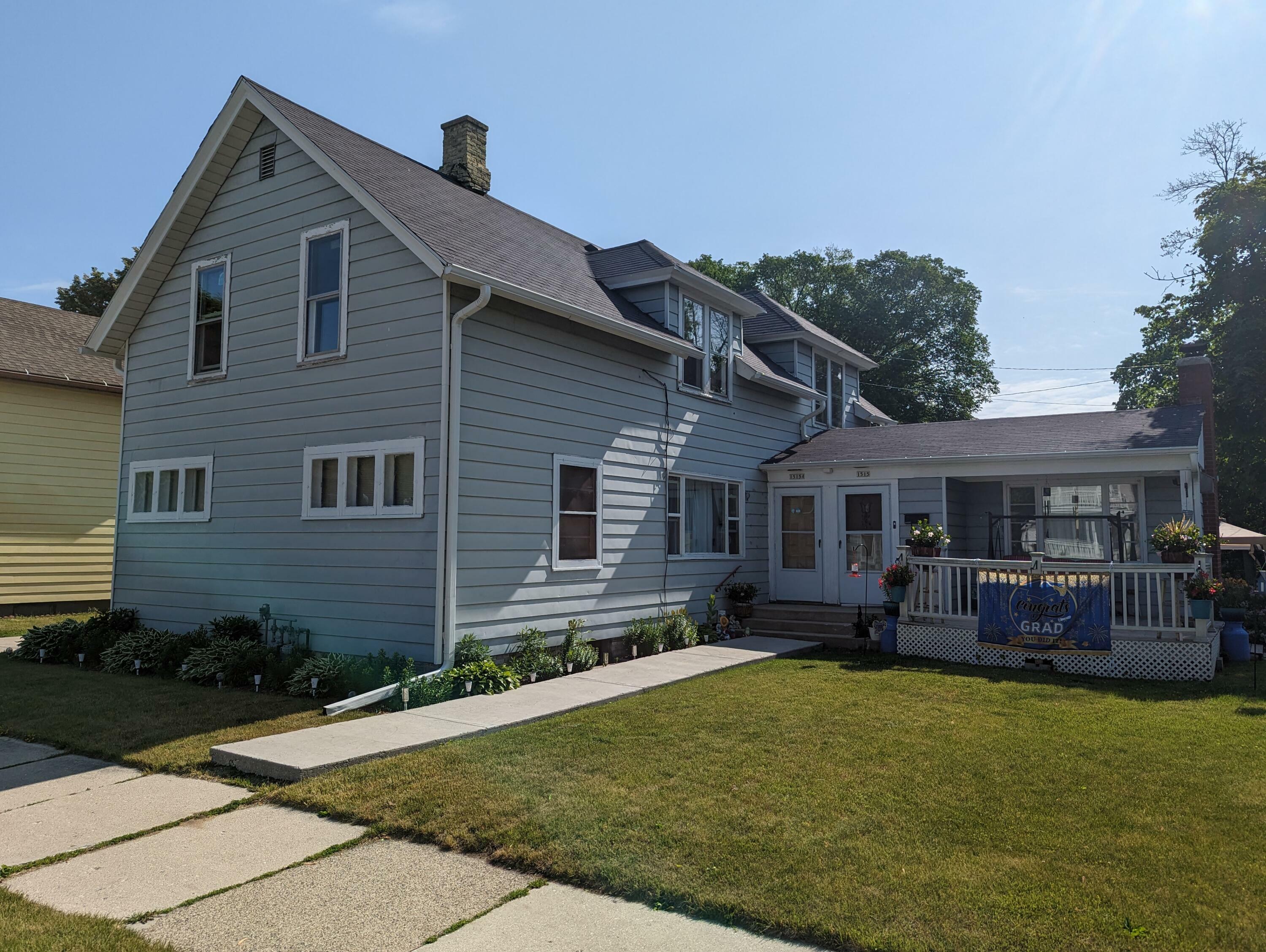 Property Photo: 1515 N 7th St WI 53081