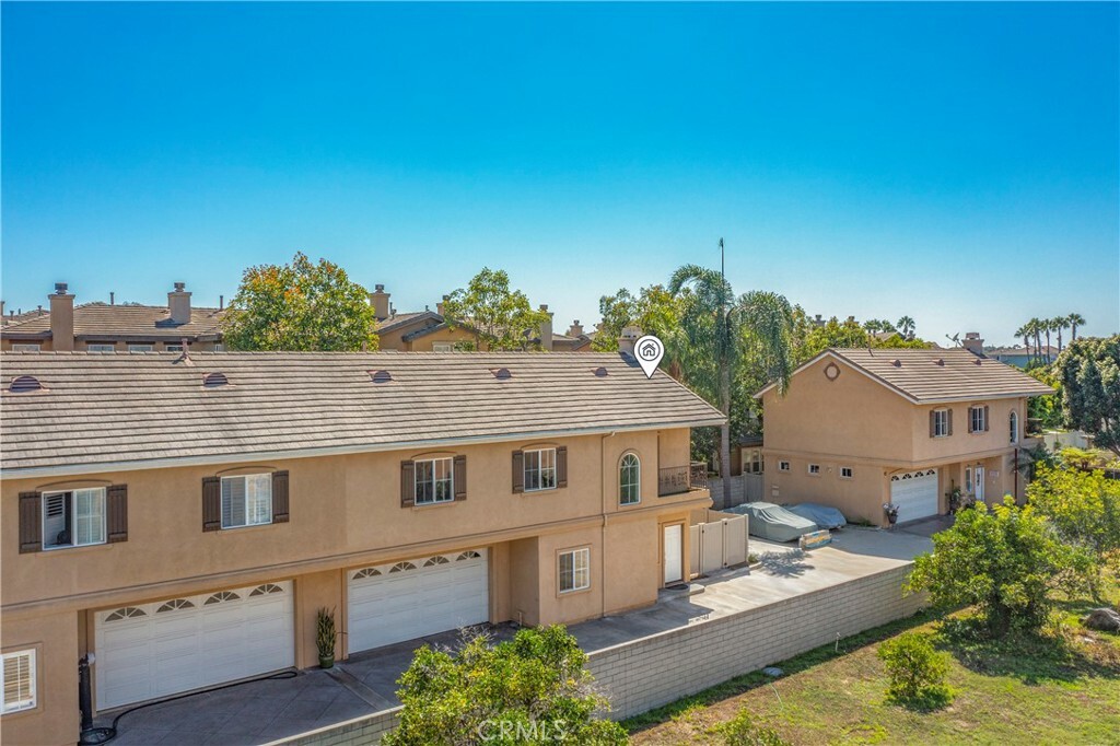 Property Photo:  18835 Huntington Street  CA 92648 