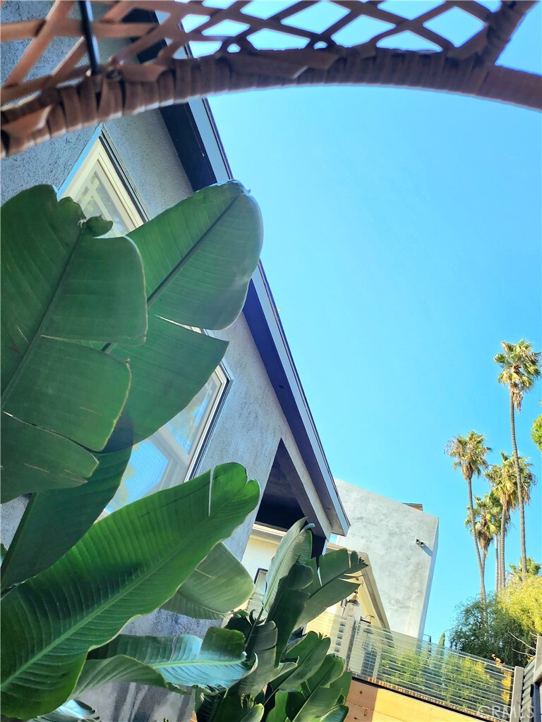 Property Photo: 2353 Beach Avenue CA 90291