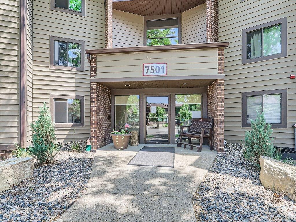 Property Photo:  7501 W 101st Street 304  MN 55438 