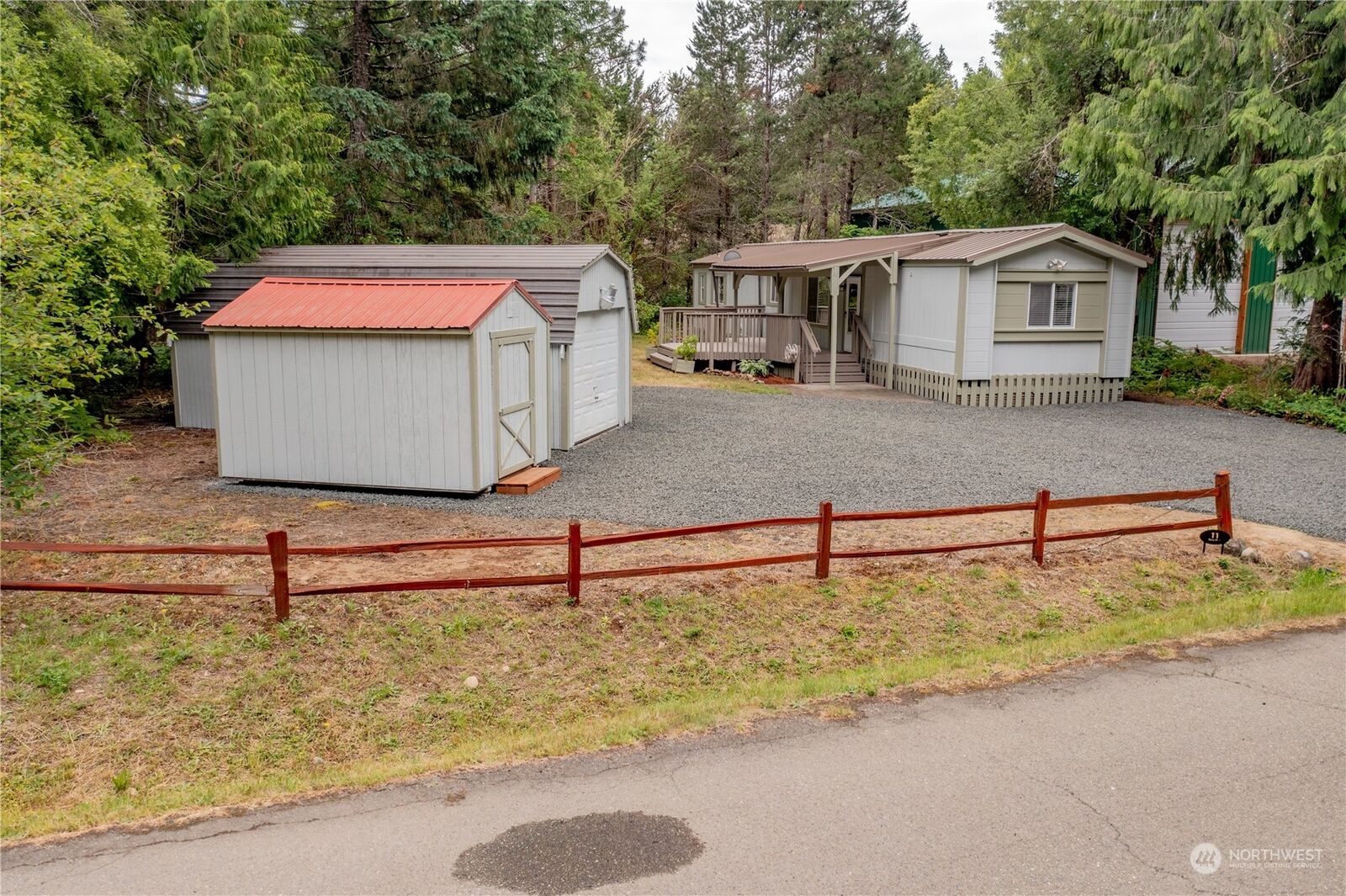 Property Photo:  11 N Bass Place  WA 98548 