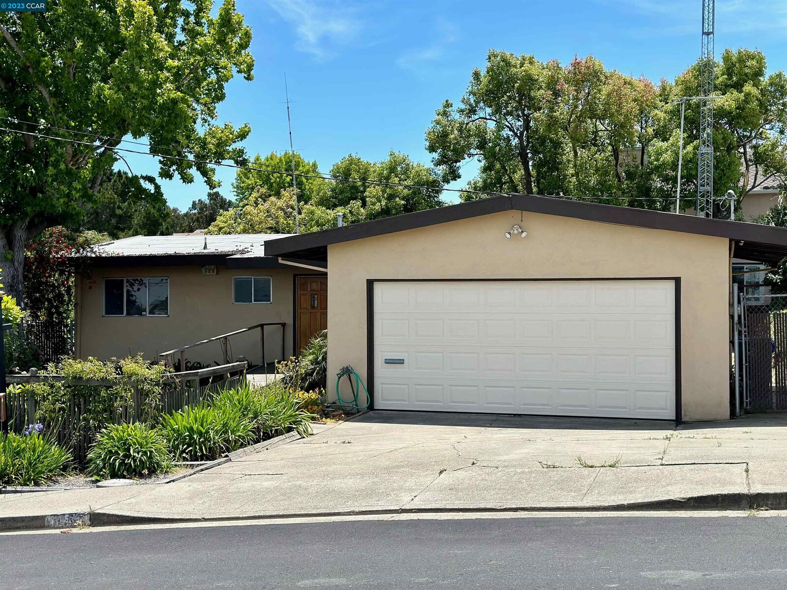 Property Photo: 1155 Salida Way CA 94803