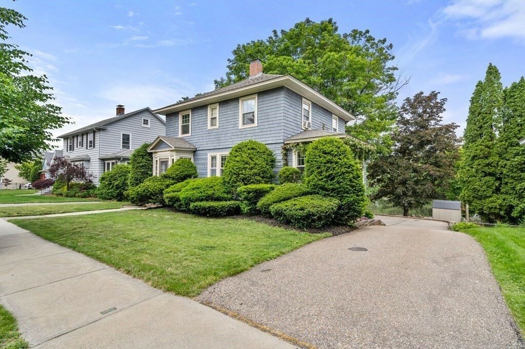Property Photo: 118 Forest Street MA 01609