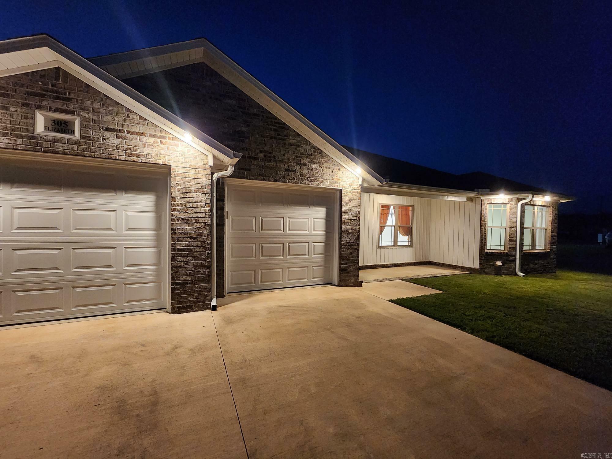 Property Photo:  305 Elizabeth Drive  AR 72450 