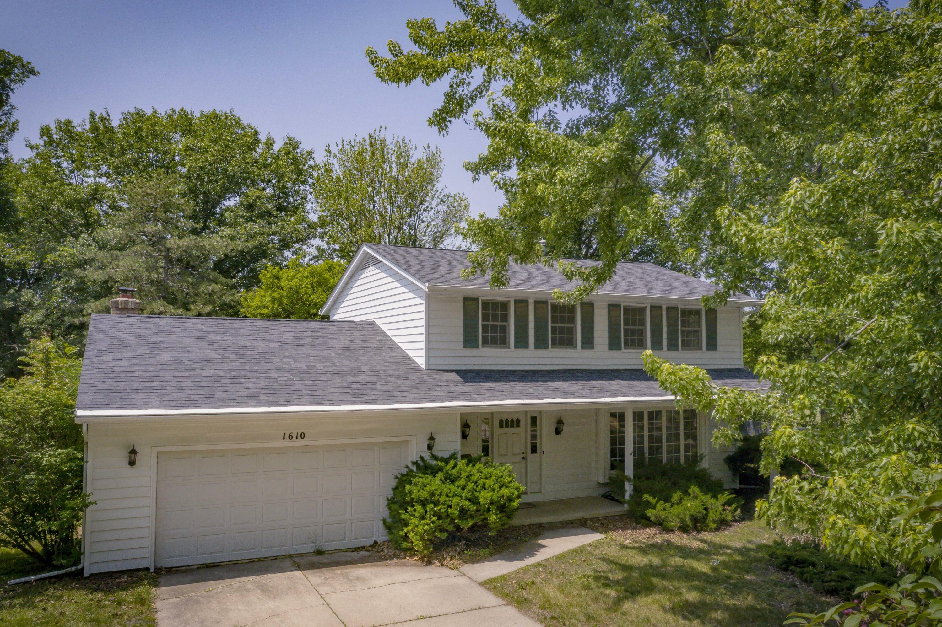 Property Photo:  1610 Pierce Circle  IA 50010 