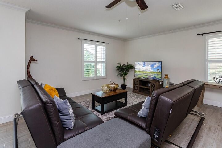 Property Photo:  3648 Seneca Club Loop 45-103  FL 32808 