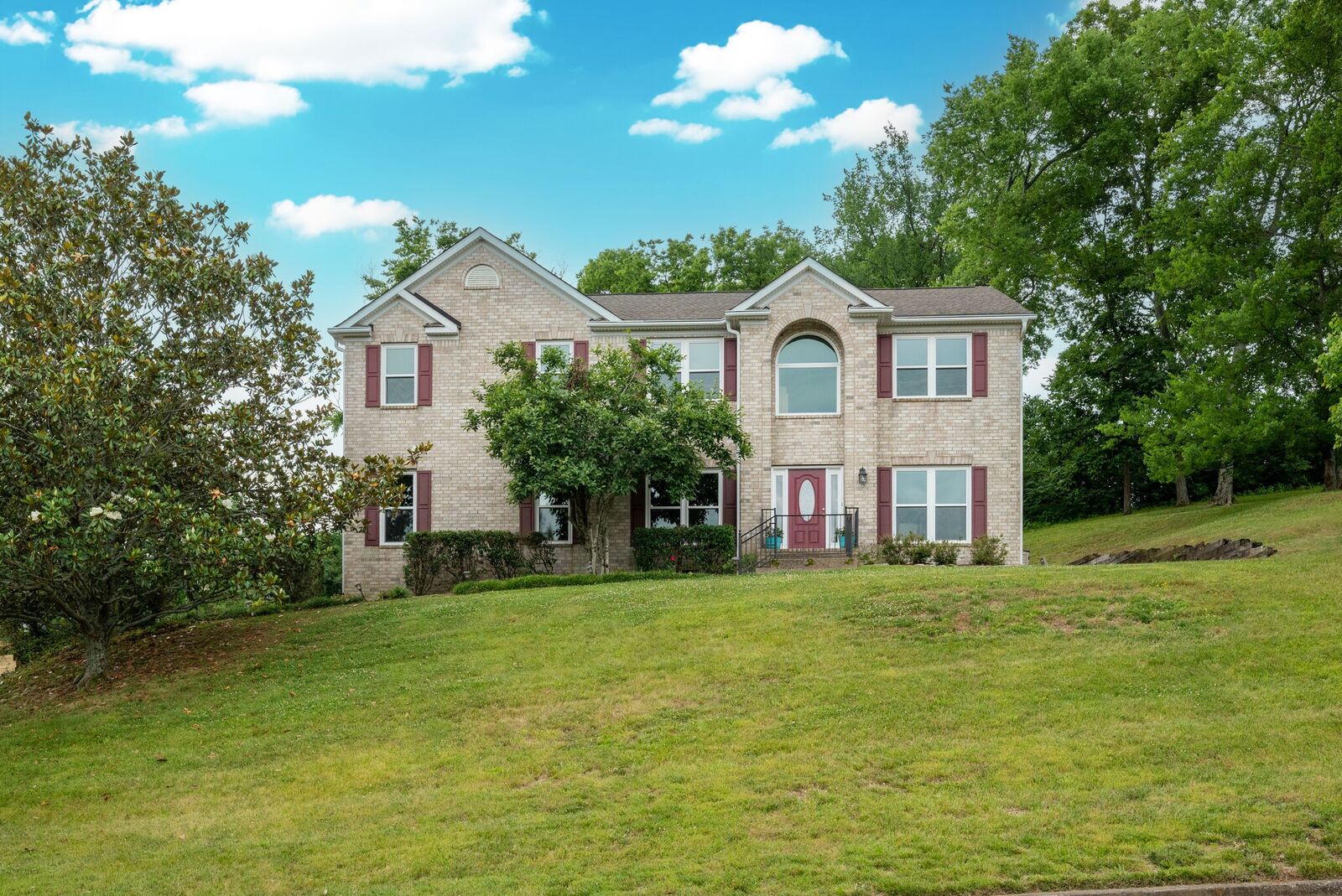 Property Photo:  8009 Meadow View Dr  TN 37221 