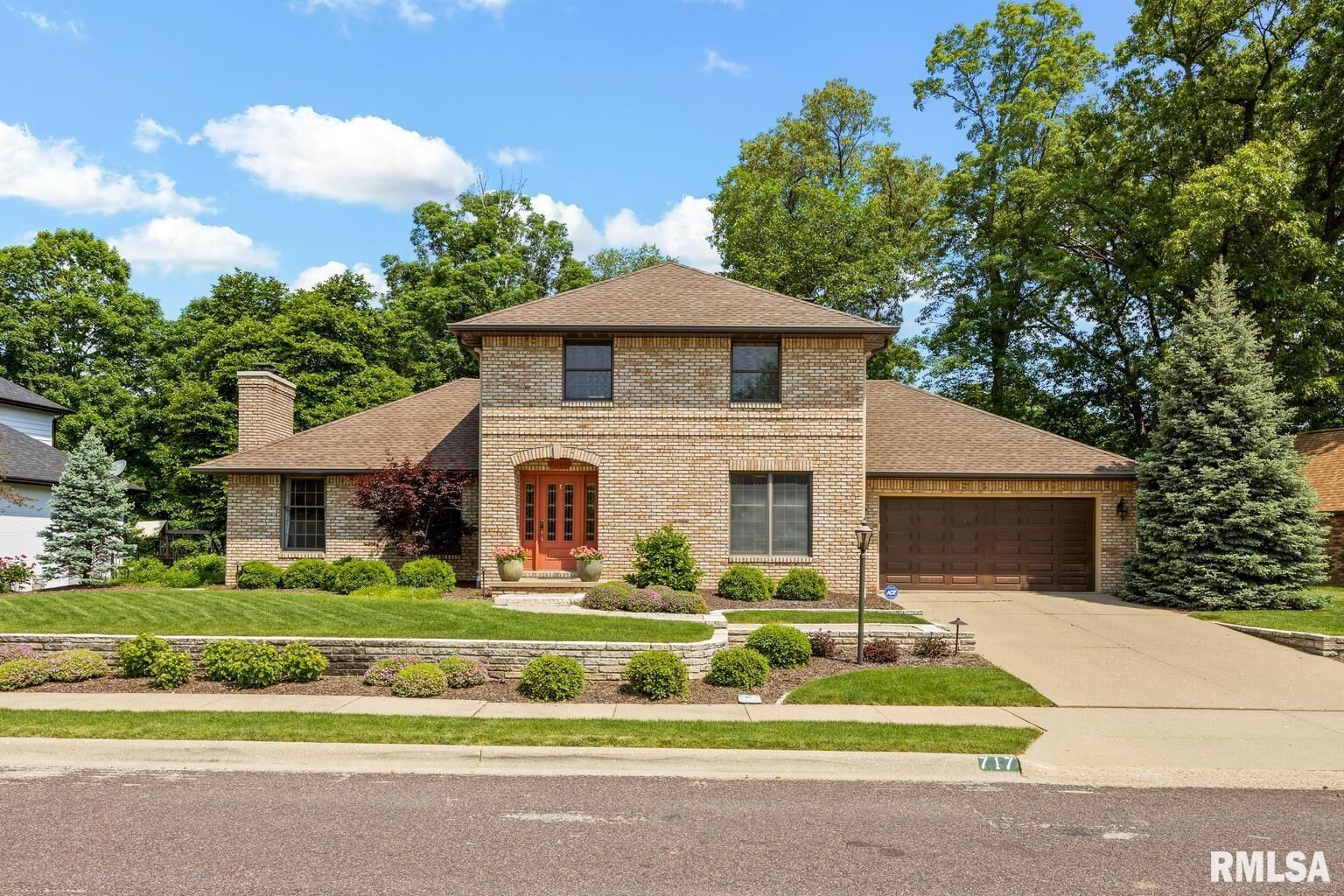 Property Photo:  717 W Scottwood Drive  IL 61615 