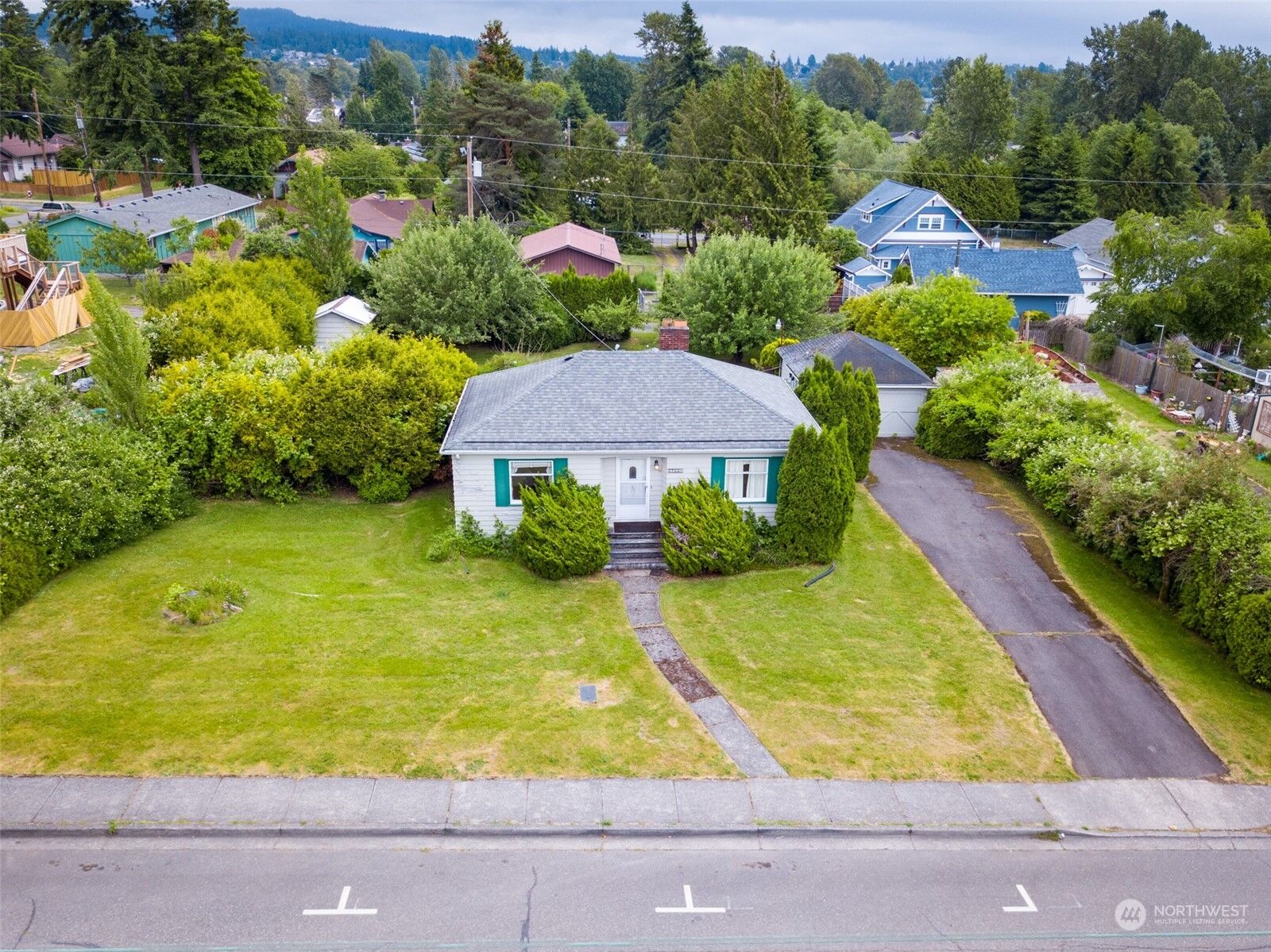 Property Photo:  2722 Orleans Street  WA 98226 
