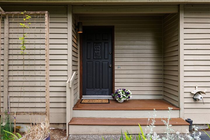 Property Photo:  2182 E Birch Street 8B  WA 98229 