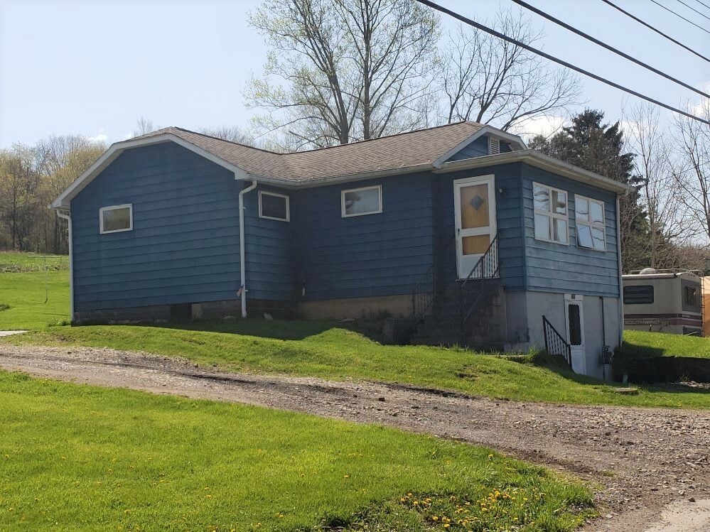 Property Photo:  2215 McIntyre Rd  PA 15756 