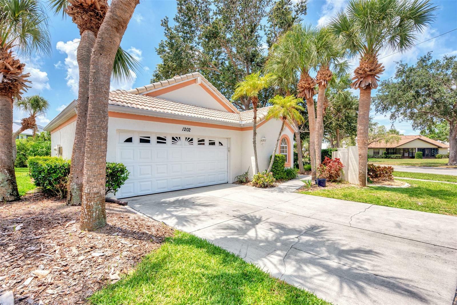 Property Photo:  1202 Capri Isles Boulevard  FL 34292 