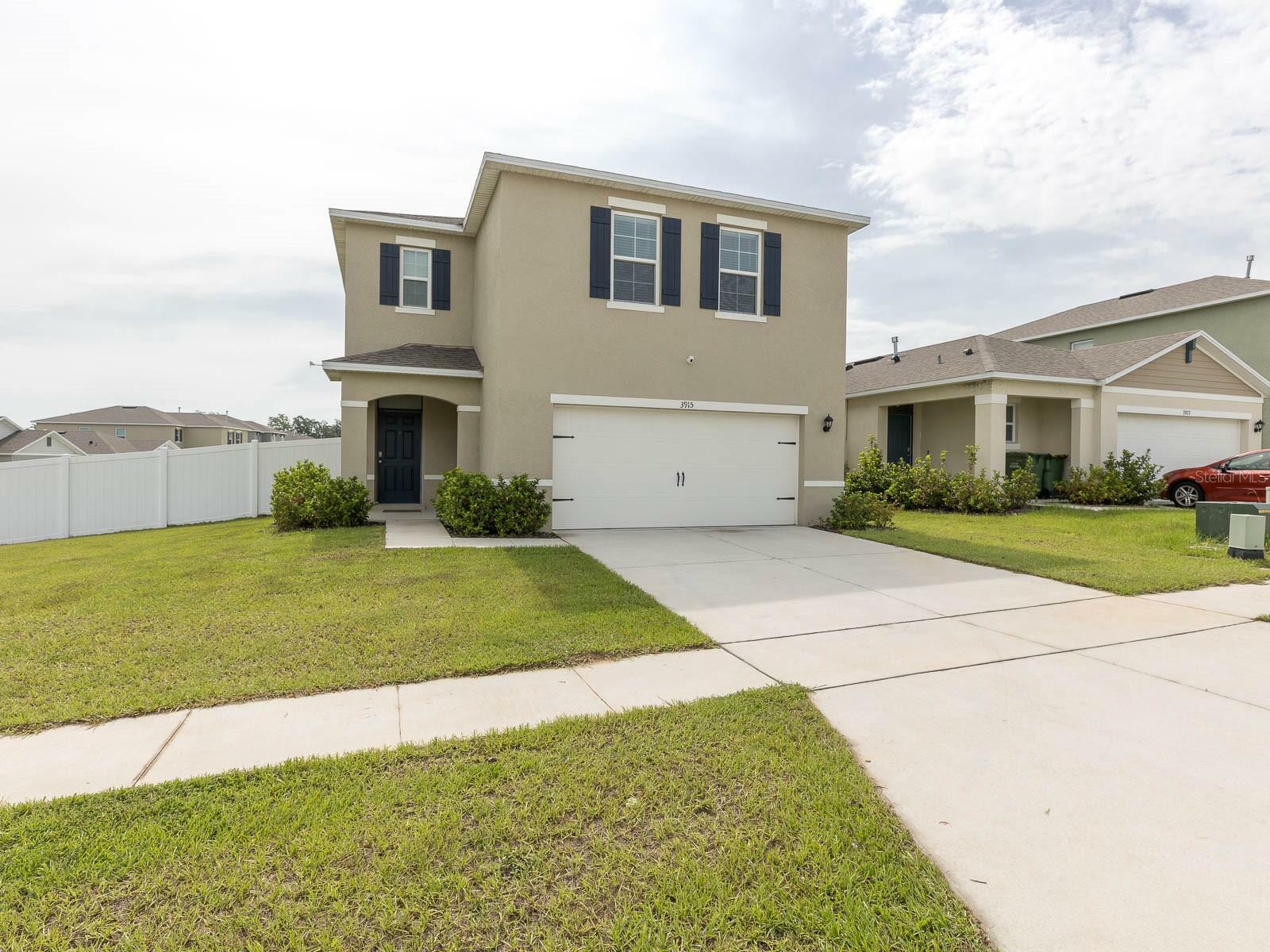 Property Photo:  3915 Brant Place  FL 34748 