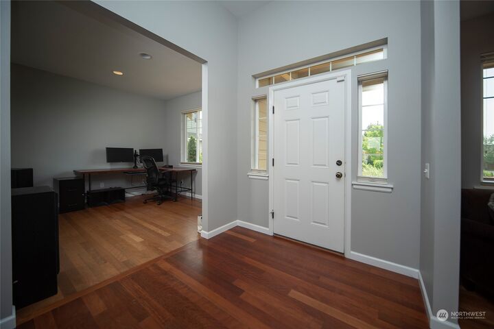 Property Photo:  2608 N Alder Street  WA 98926 