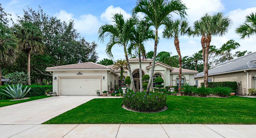 Property Photo:  15490 Whispering Willow Drive  FL 33414 