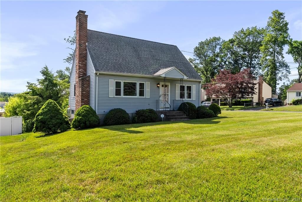 Property Photo:  161 Field Street  CT 06111 