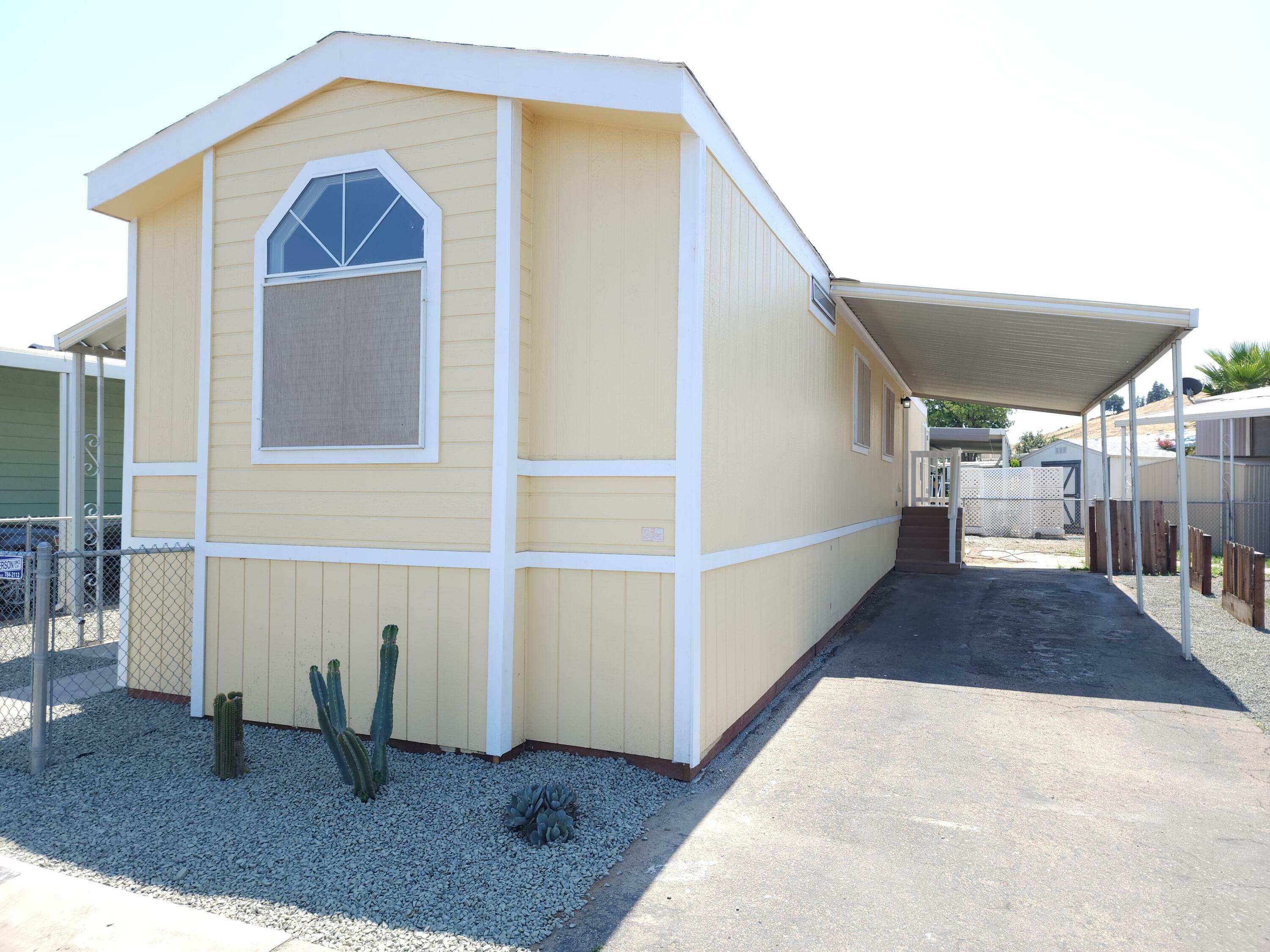 Property Photo:  720 E Worth Avenue 124  CA 93257 