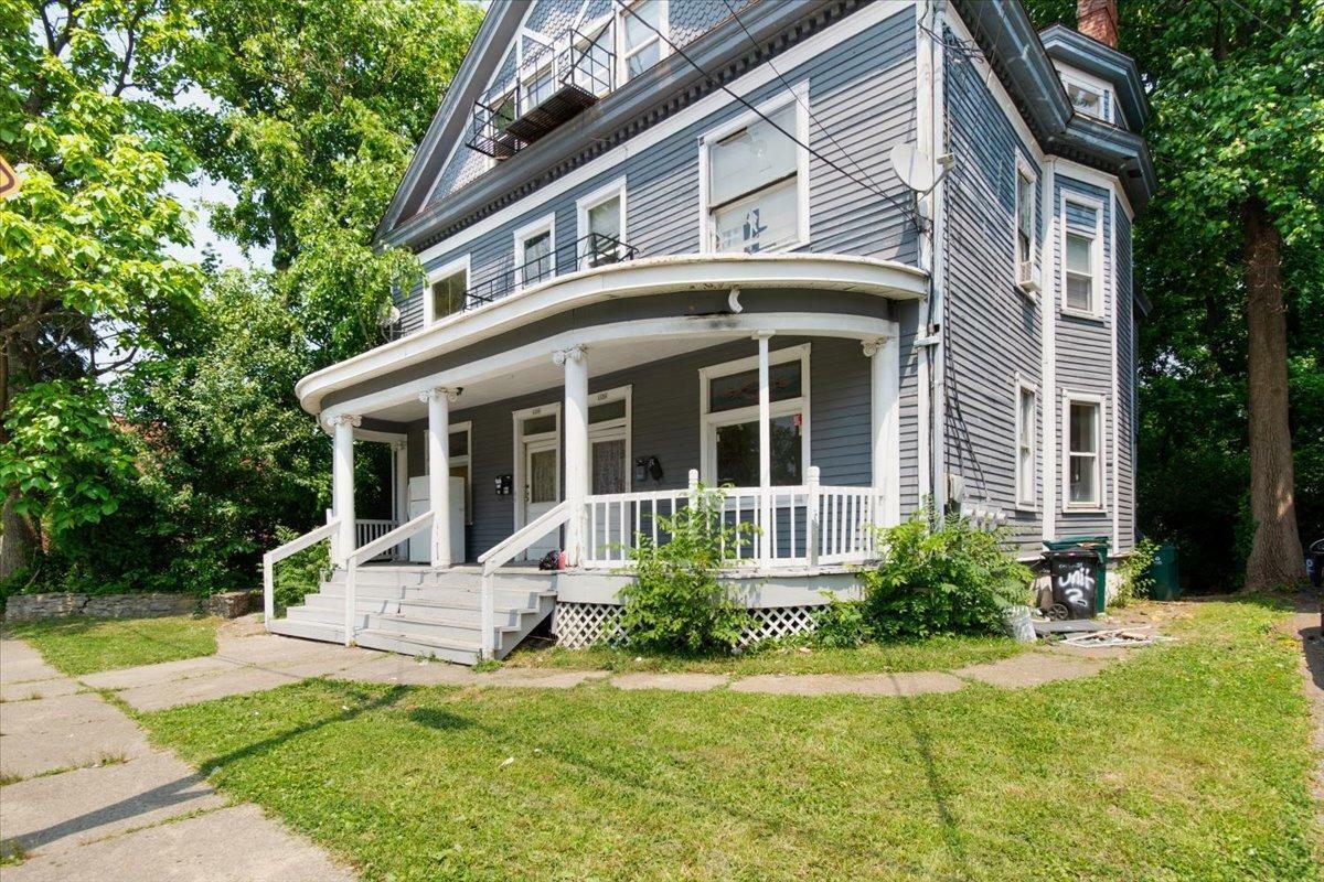 Property Photo: 1130 Beech Avenue OH 45205