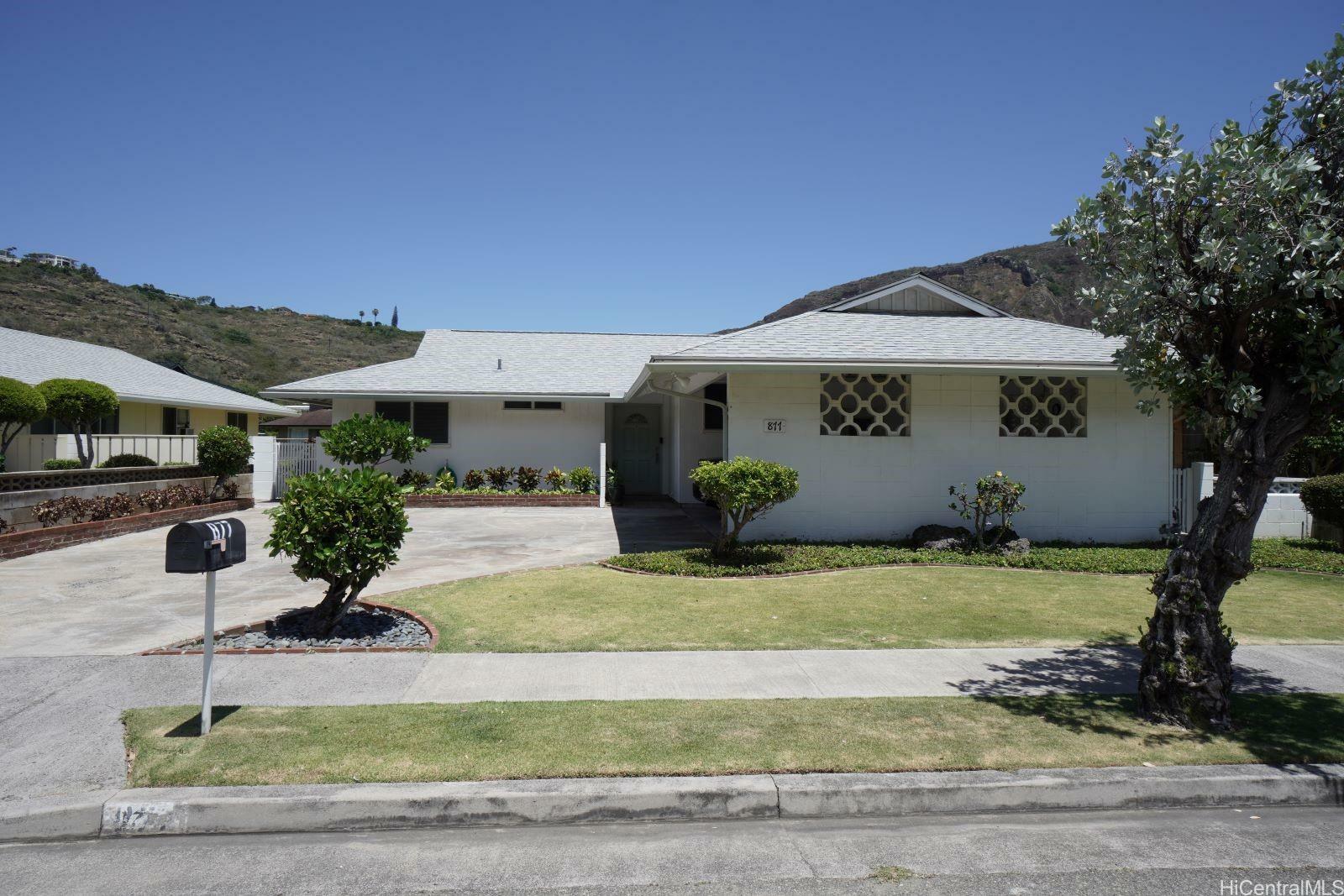 Property Photo:  877 Waioli Street  HI 96825 